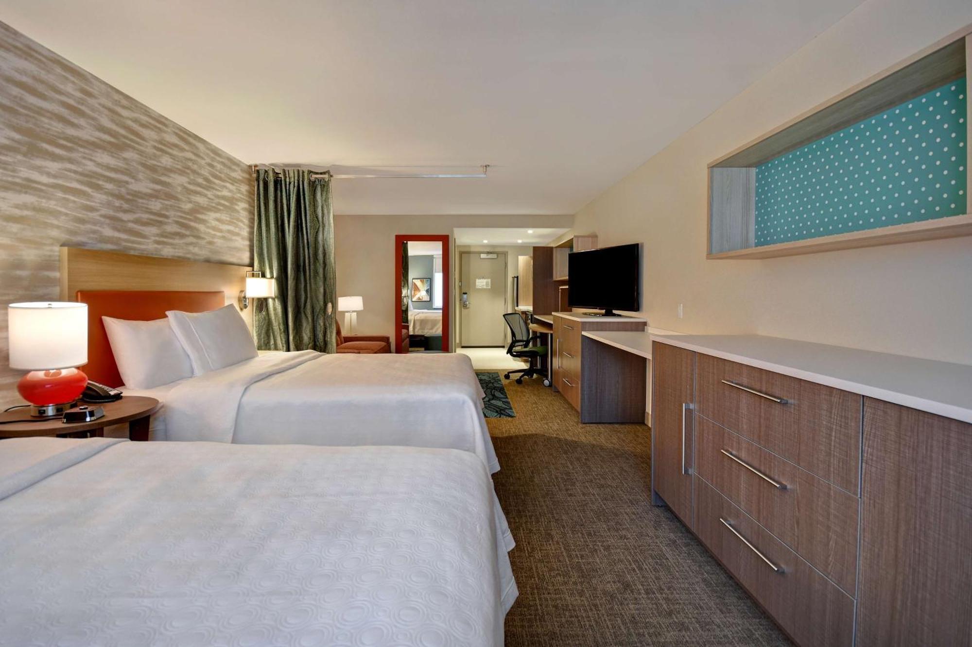 Home2 Suites By Hilton Boston South Bay Εξωτερικό φωτογραφία