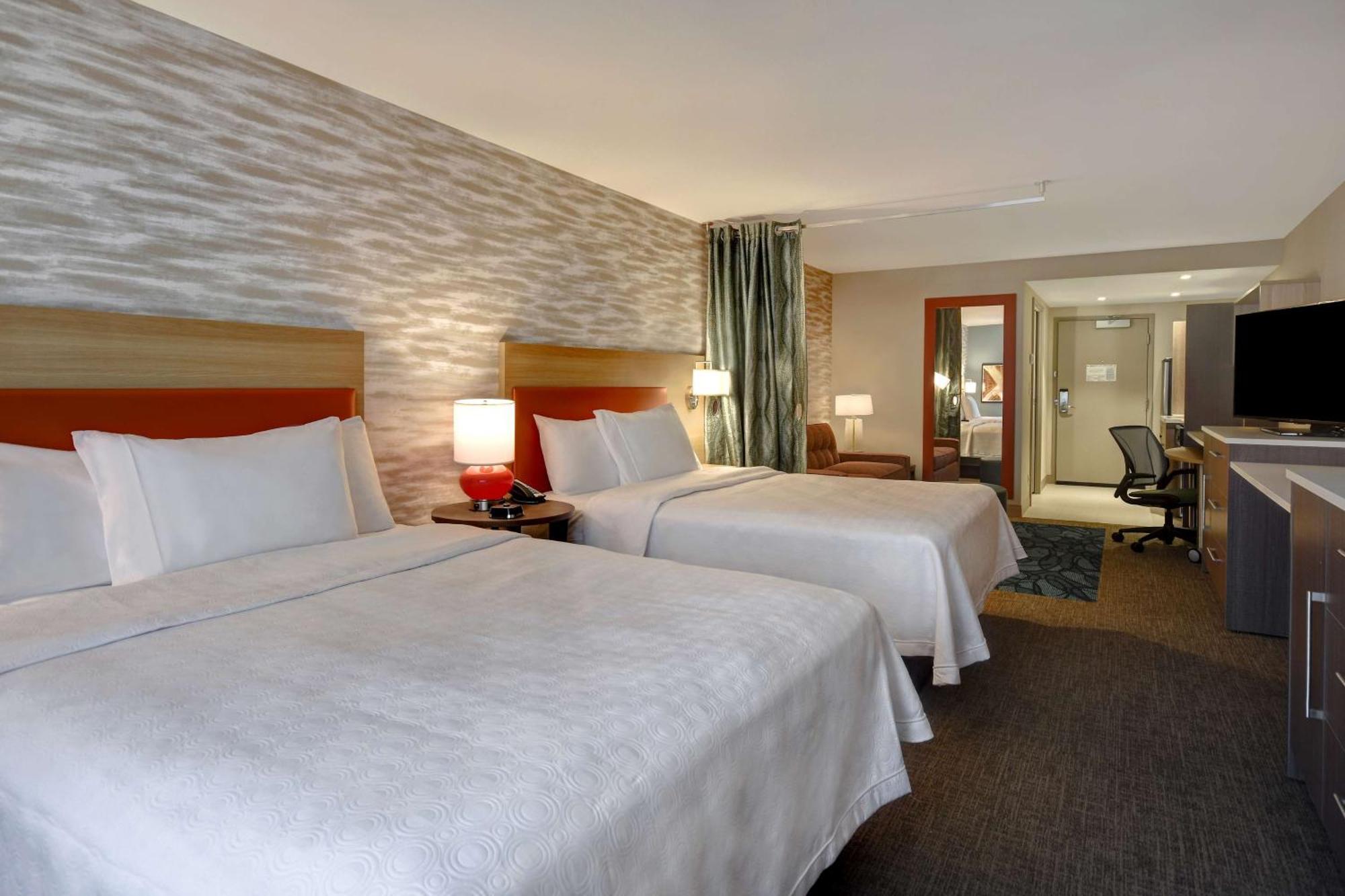 Home2 Suites By Hilton Boston South Bay Εξωτερικό φωτογραφία