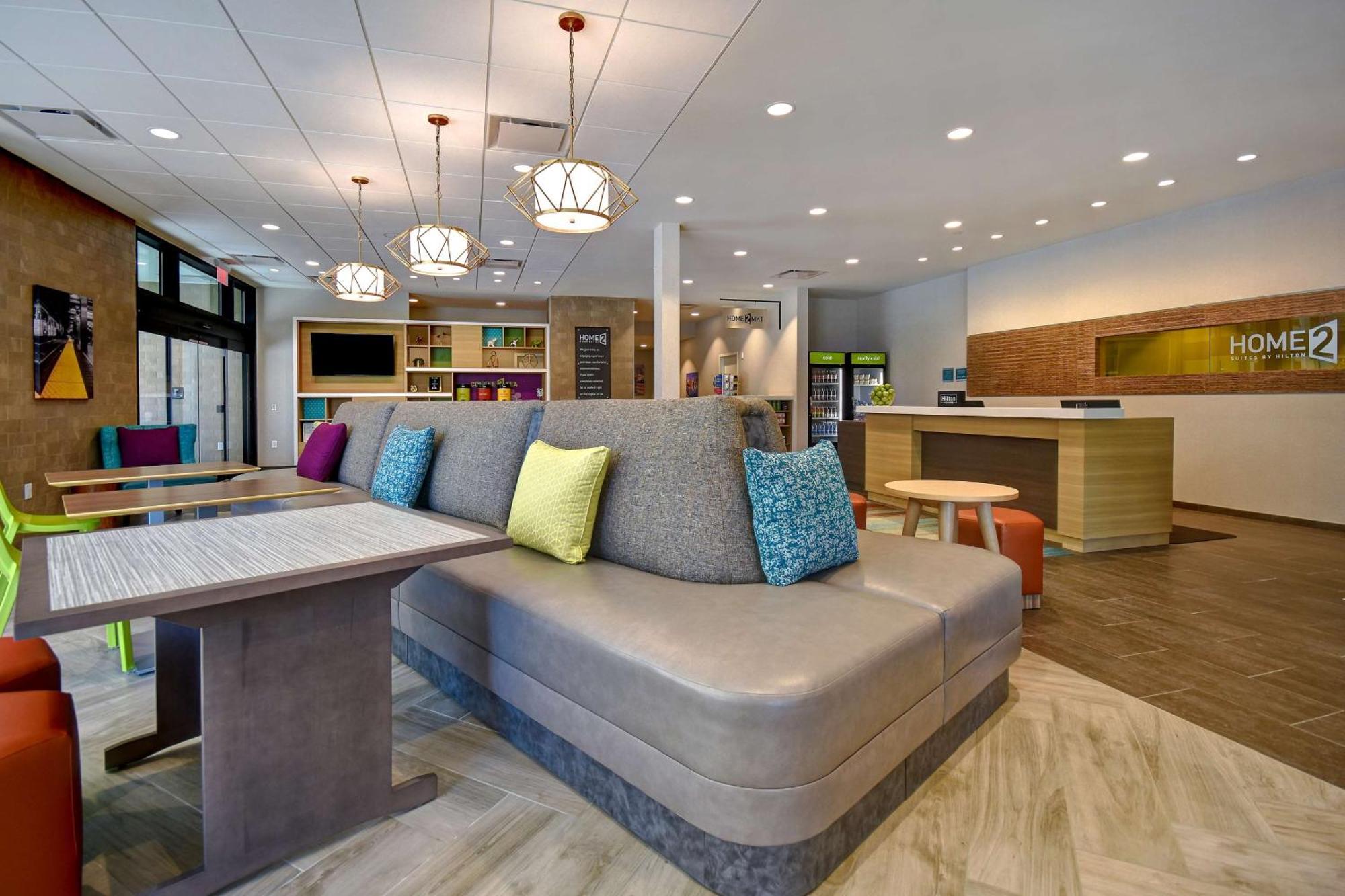 Home2 Suites By Hilton Boston South Bay Εξωτερικό φωτογραφία
