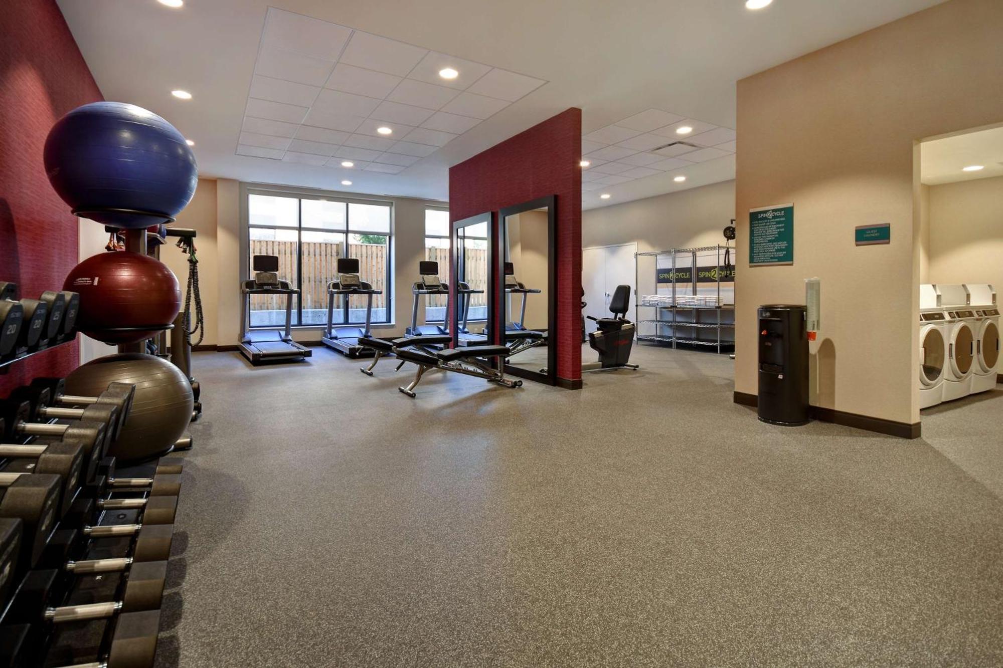 Home2 Suites By Hilton Boston South Bay Εξωτερικό φωτογραφία