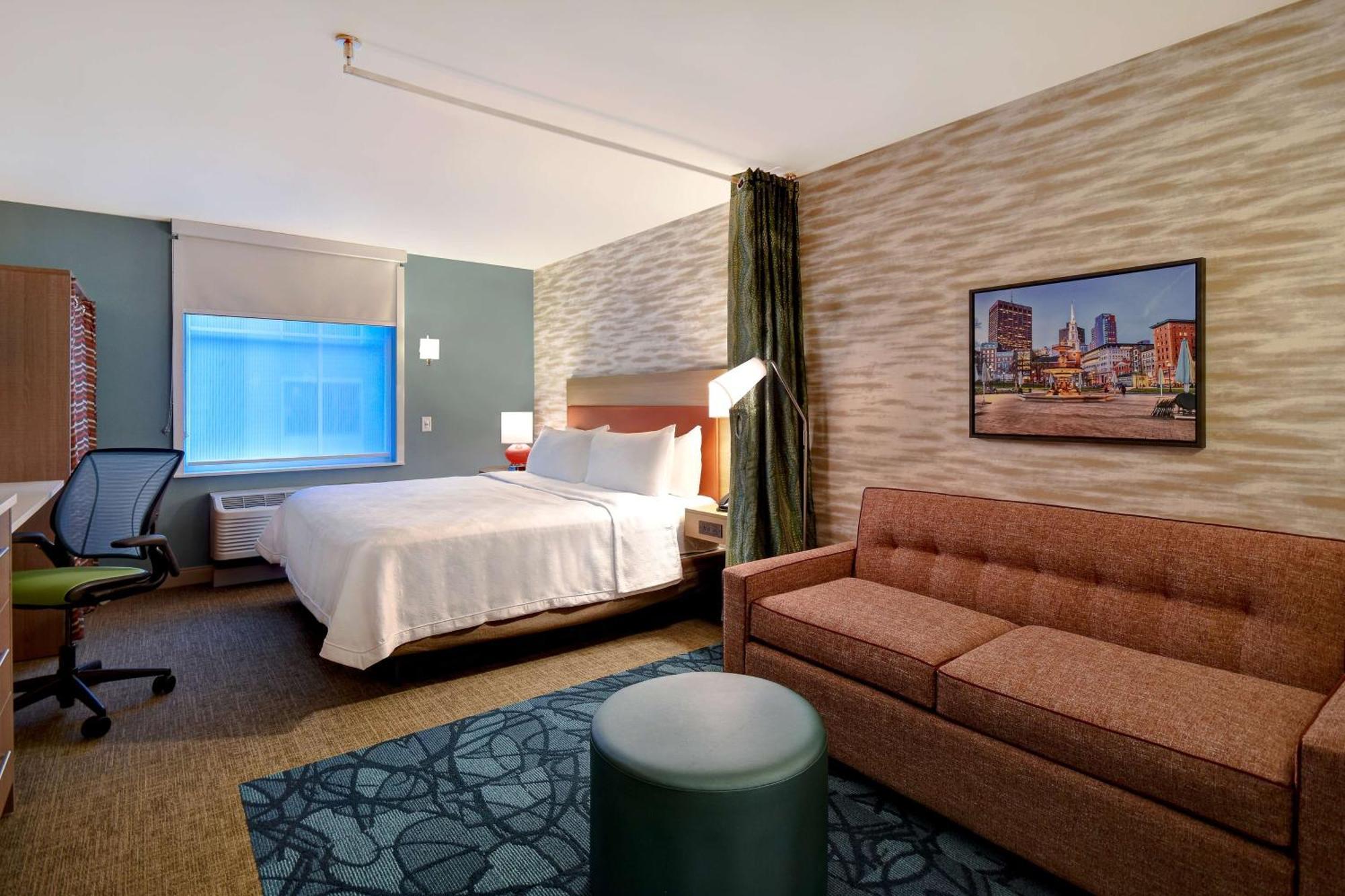 Home2 Suites By Hilton Boston South Bay Εξωτερικό φωτογραφία