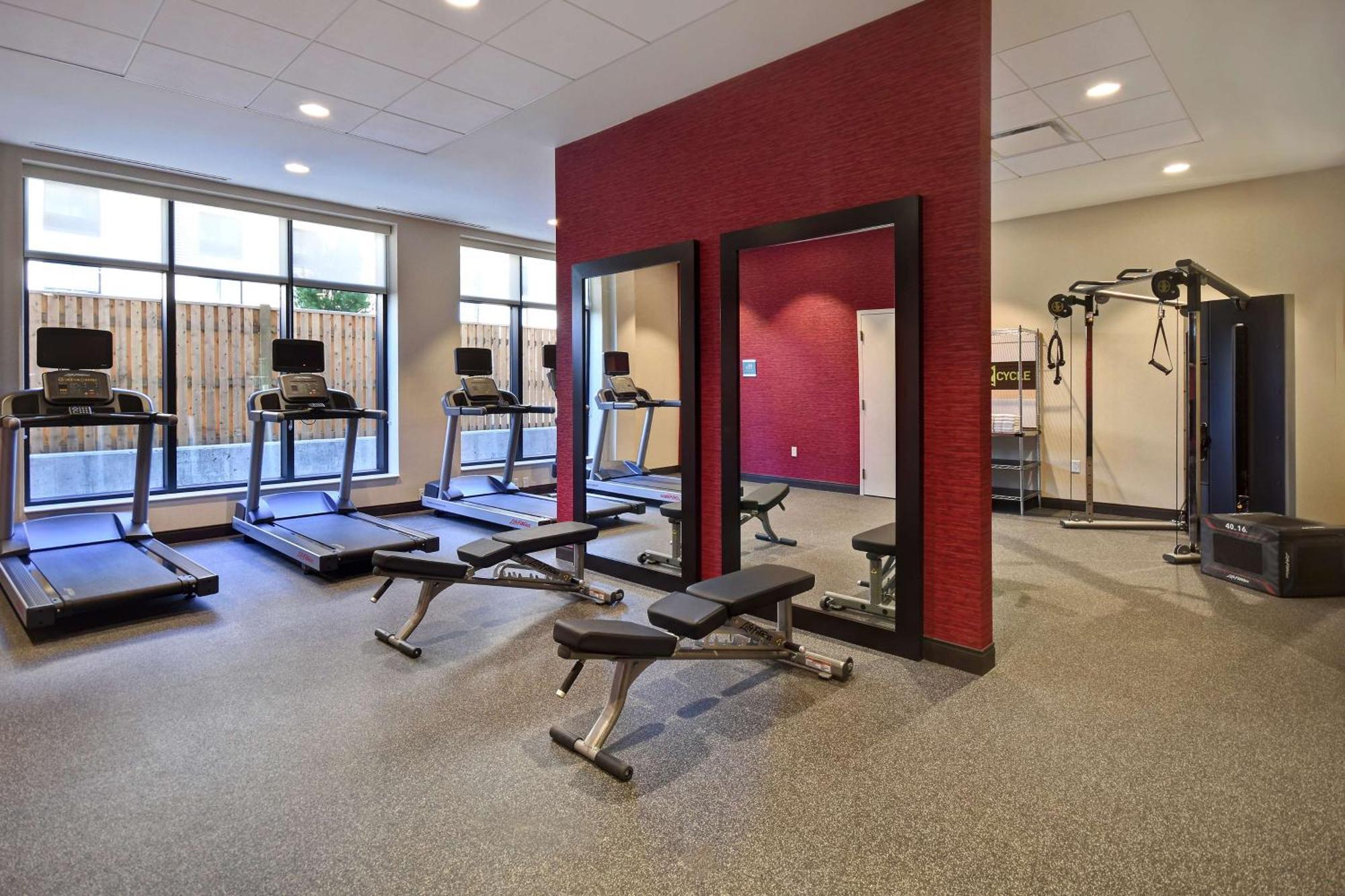 Home2 Suites By Hilton Boston South Bay Εξωτερικό φωτογραφία